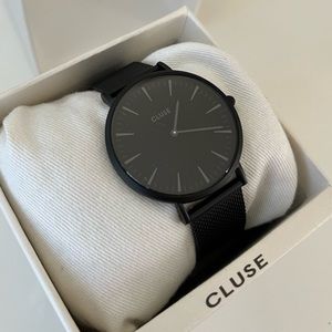 BRAND NEW CLUSE Watch | Black Mesh
